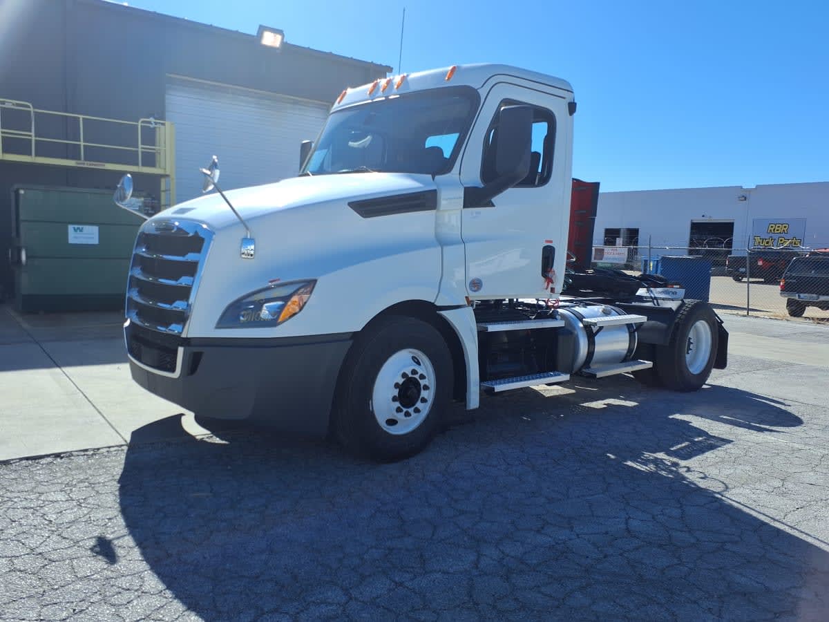 2020 Freightliner - image 1