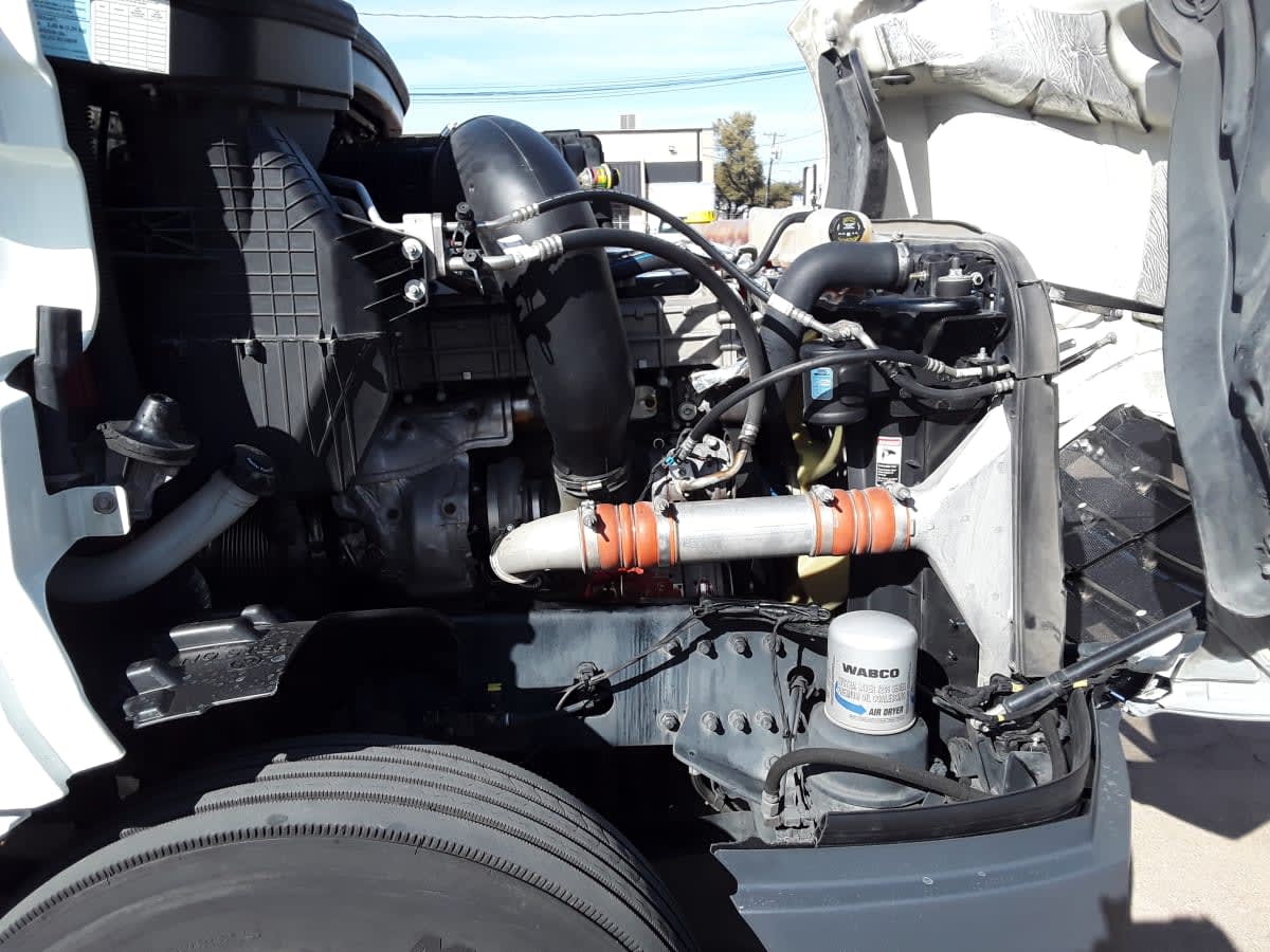 2020 Freightliner/Mercedes NEW CASCADIA 126 271023