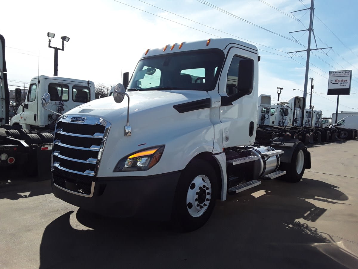 2020 Freightliner/Mercedes NEW CASCADIA 126 271023