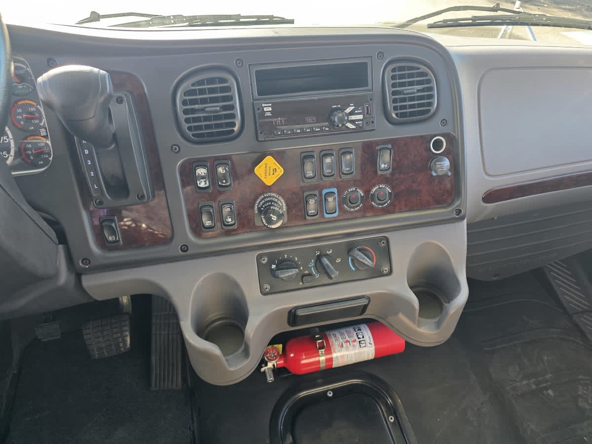 2020 Freightliner/Mercedes M2 106 271036