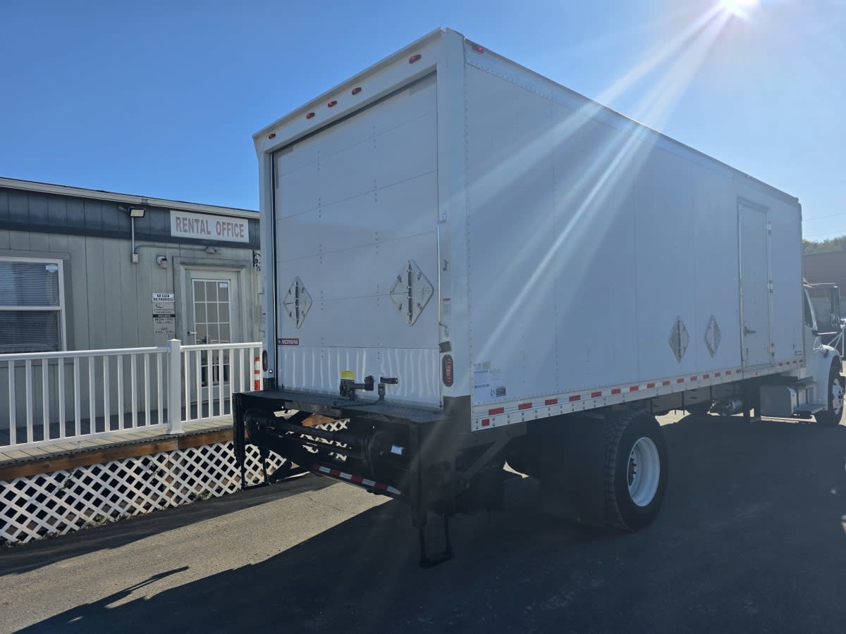 2020 Freightliner/Mercedes M2 106 271036