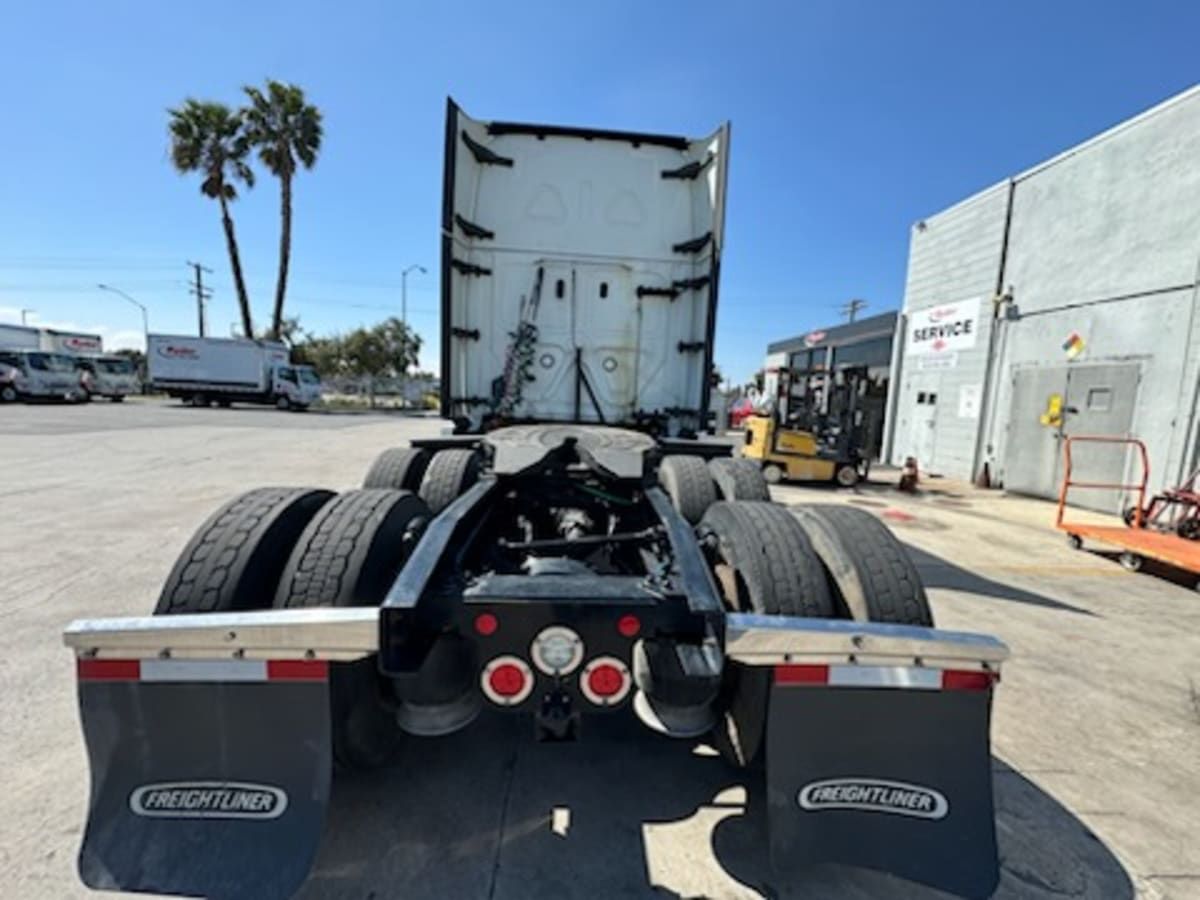 2020 Freightliner/Mercedes NEW CASCADIA PX12664 271040