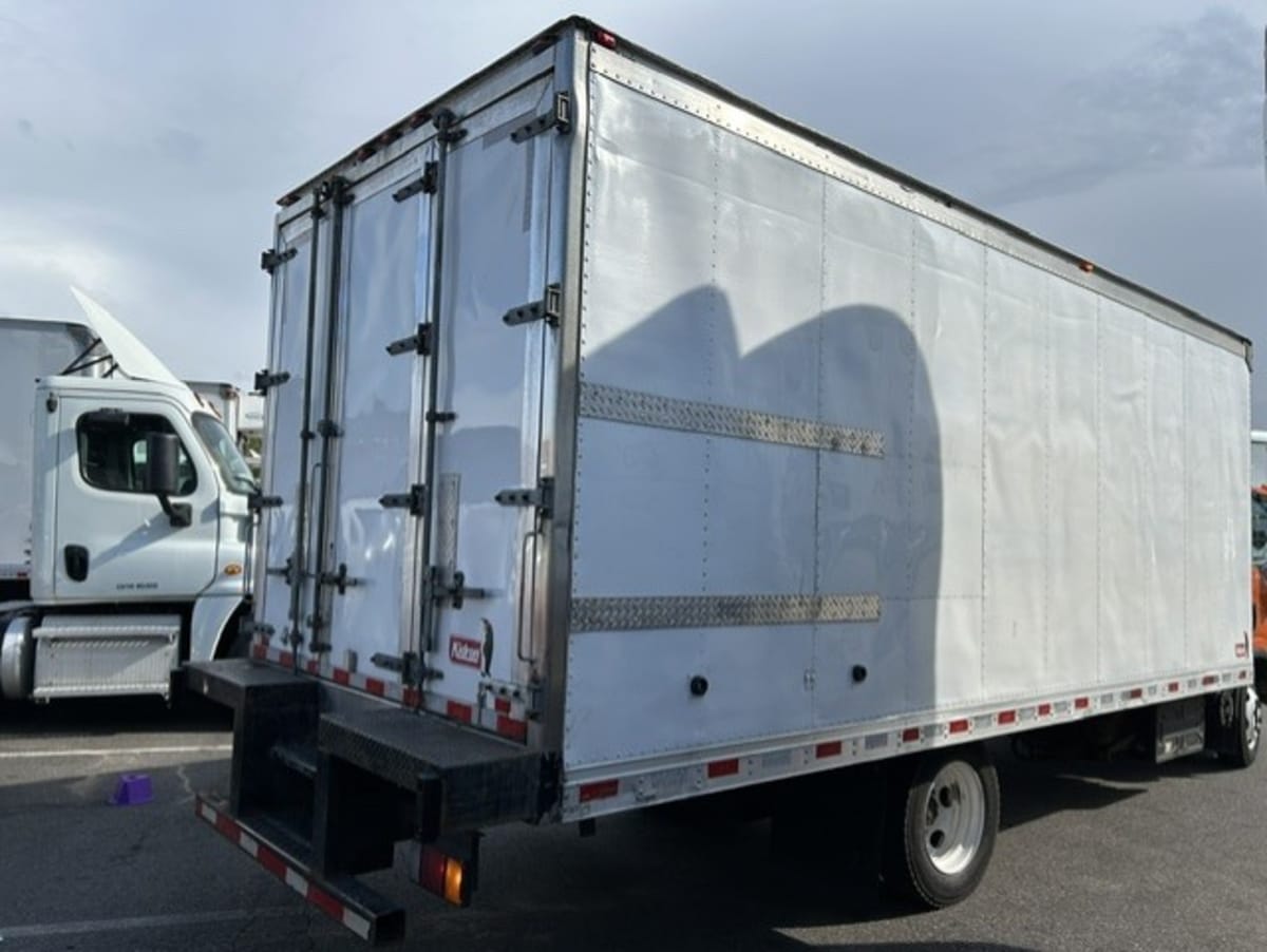 2020 Isuzu NQR in Farmingdale, NY — photo 4