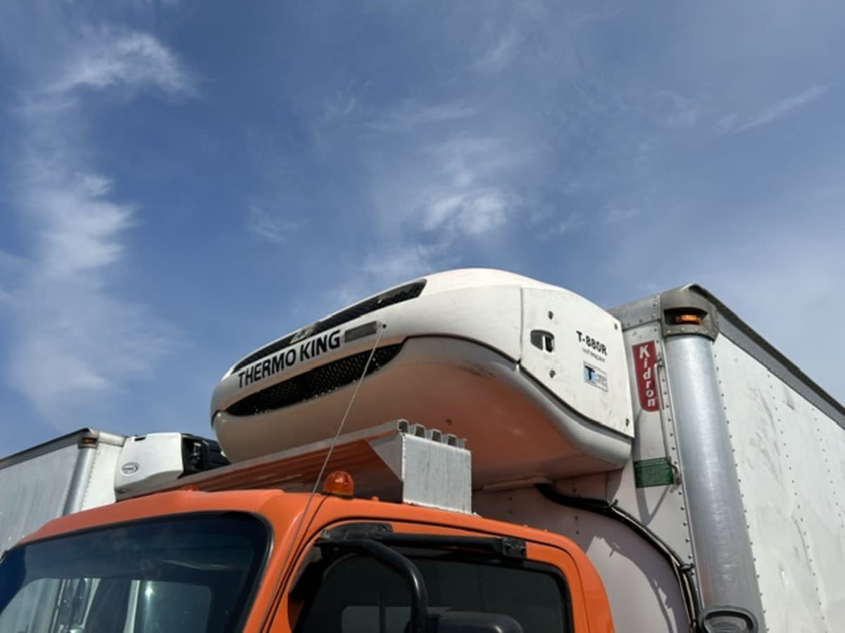 2020 Isuzu NQR in Farmingdale, NY — photo 7