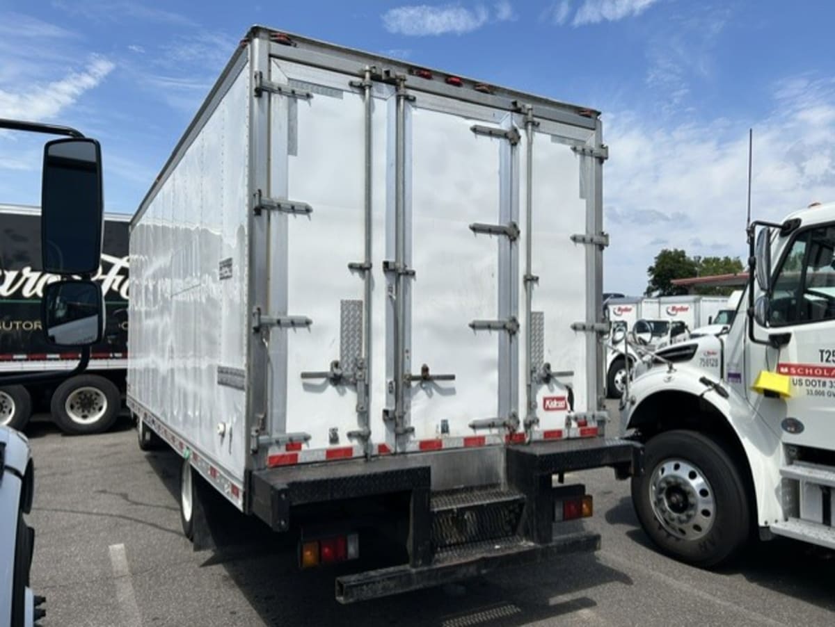 2020 Isuzu NQR in Farmingdale, NY — photo 6