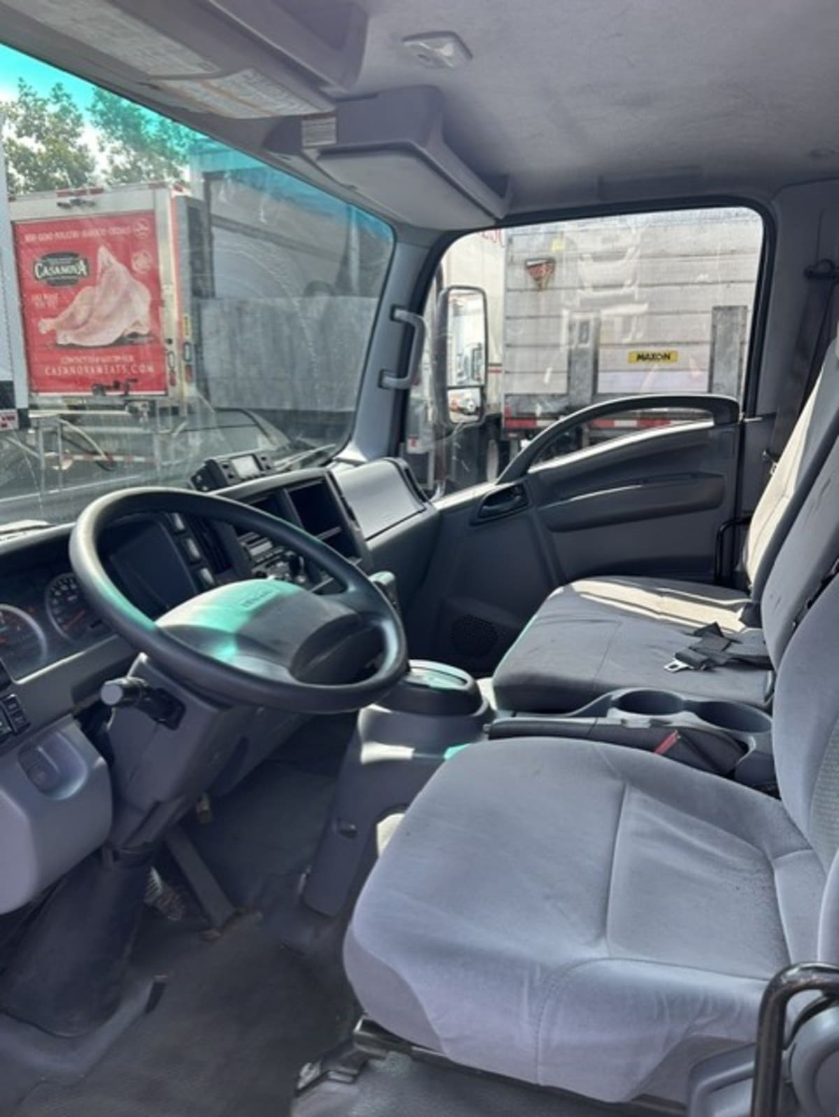 2020 Isuzu NQR in Farmingdale, NY — photo 8