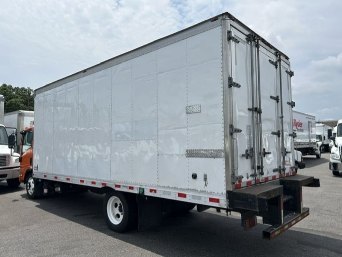 2020 Isuzu NQR in Farmingdale, NY — photo 6