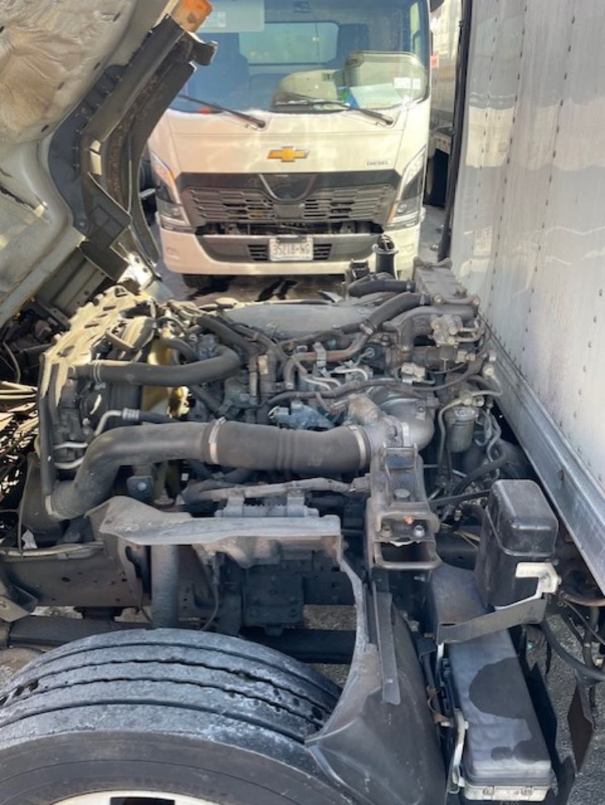 2020 Isuzu NQR 271070