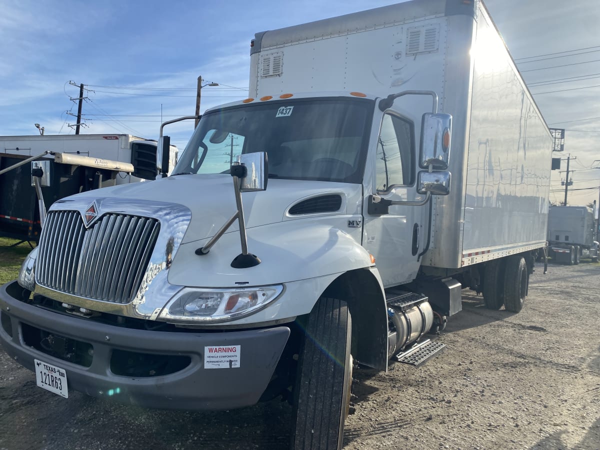 2020 Navistar International MV607 (4X2) 271076