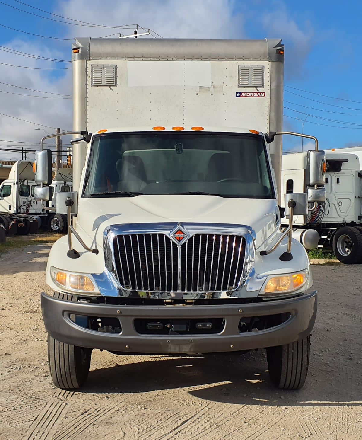 2020 Navistar International MV607 (4X2) 271083