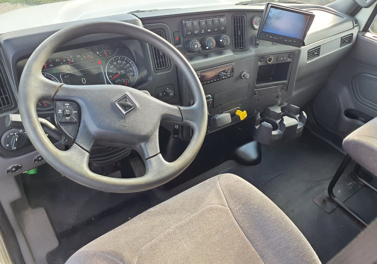 2020 Navistar International MV607 (4X2) 271083