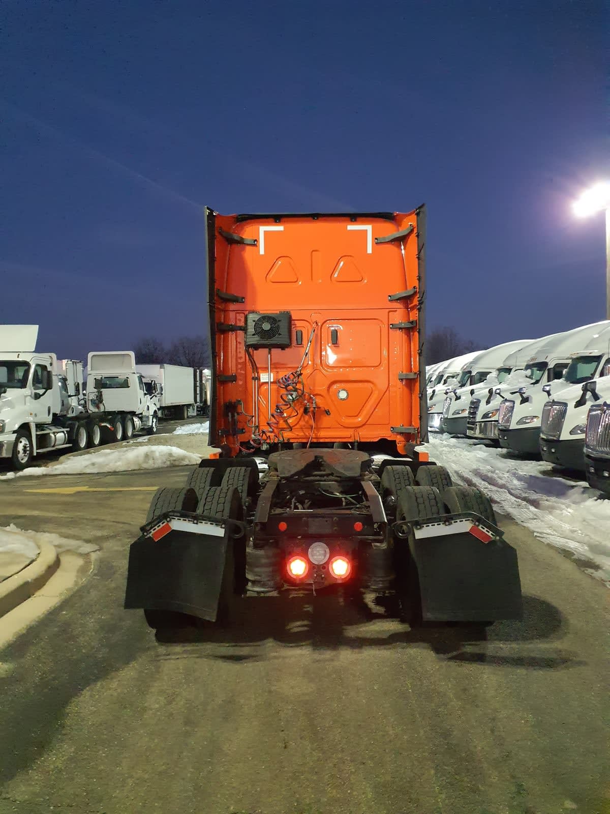 2020 Freightliner/Mercedes NEW CASCADIA PX12664 271130