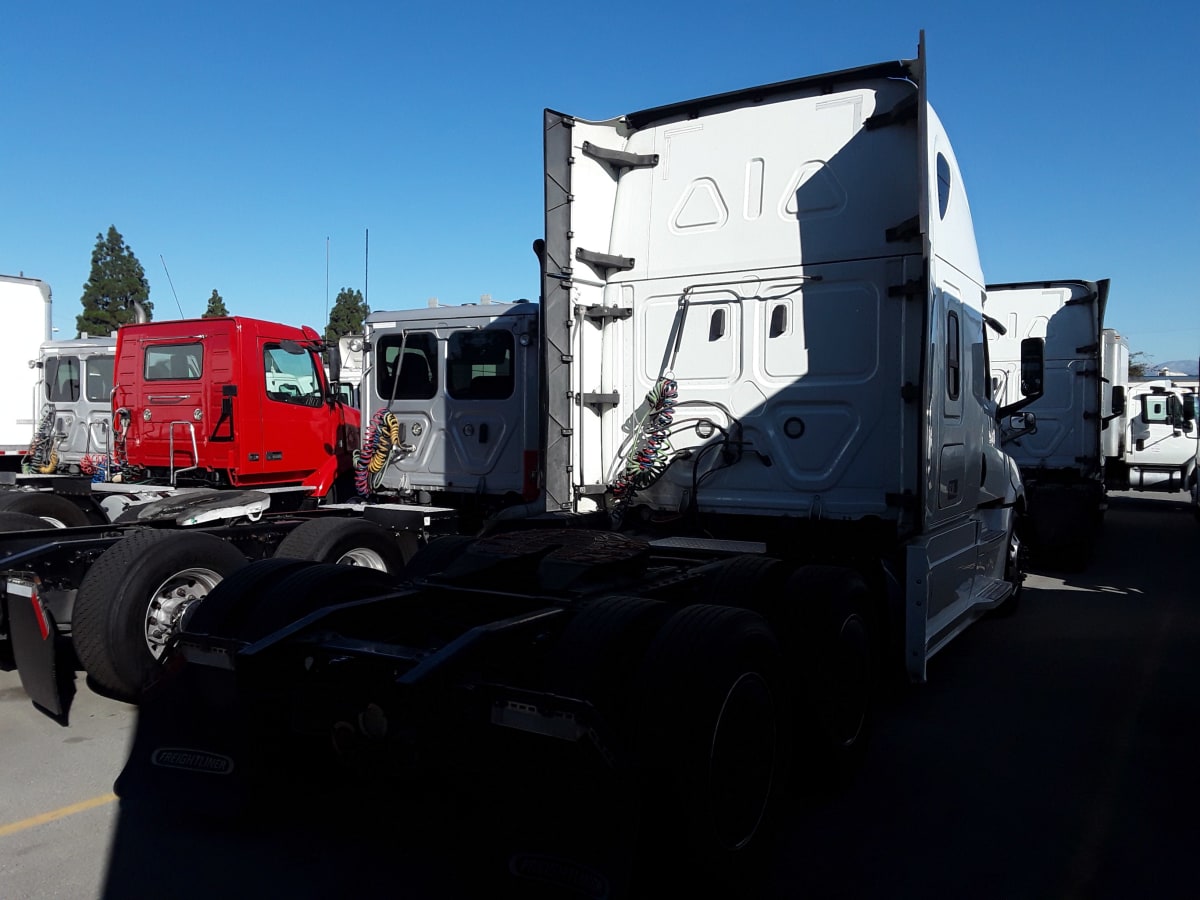 2020 Freightliner/Mercedes NEW CASCADIA PX12664 271209