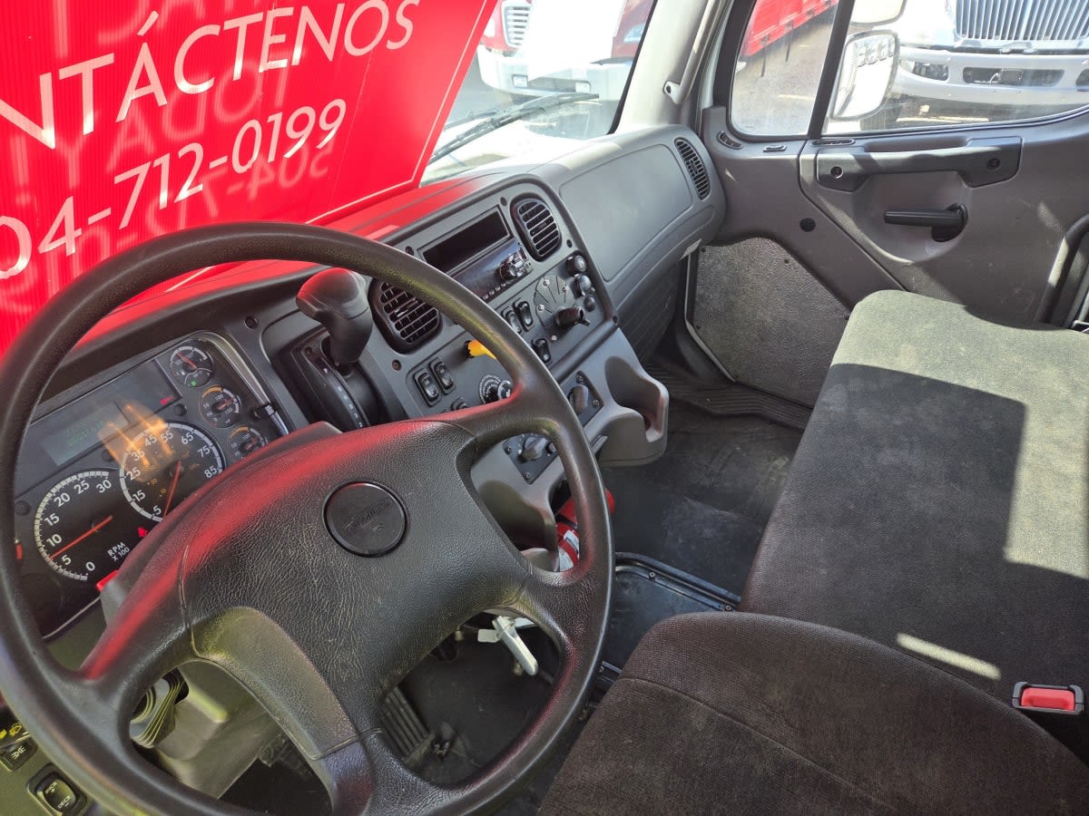 2020 Freightliner/Mercedes M2 106 271351