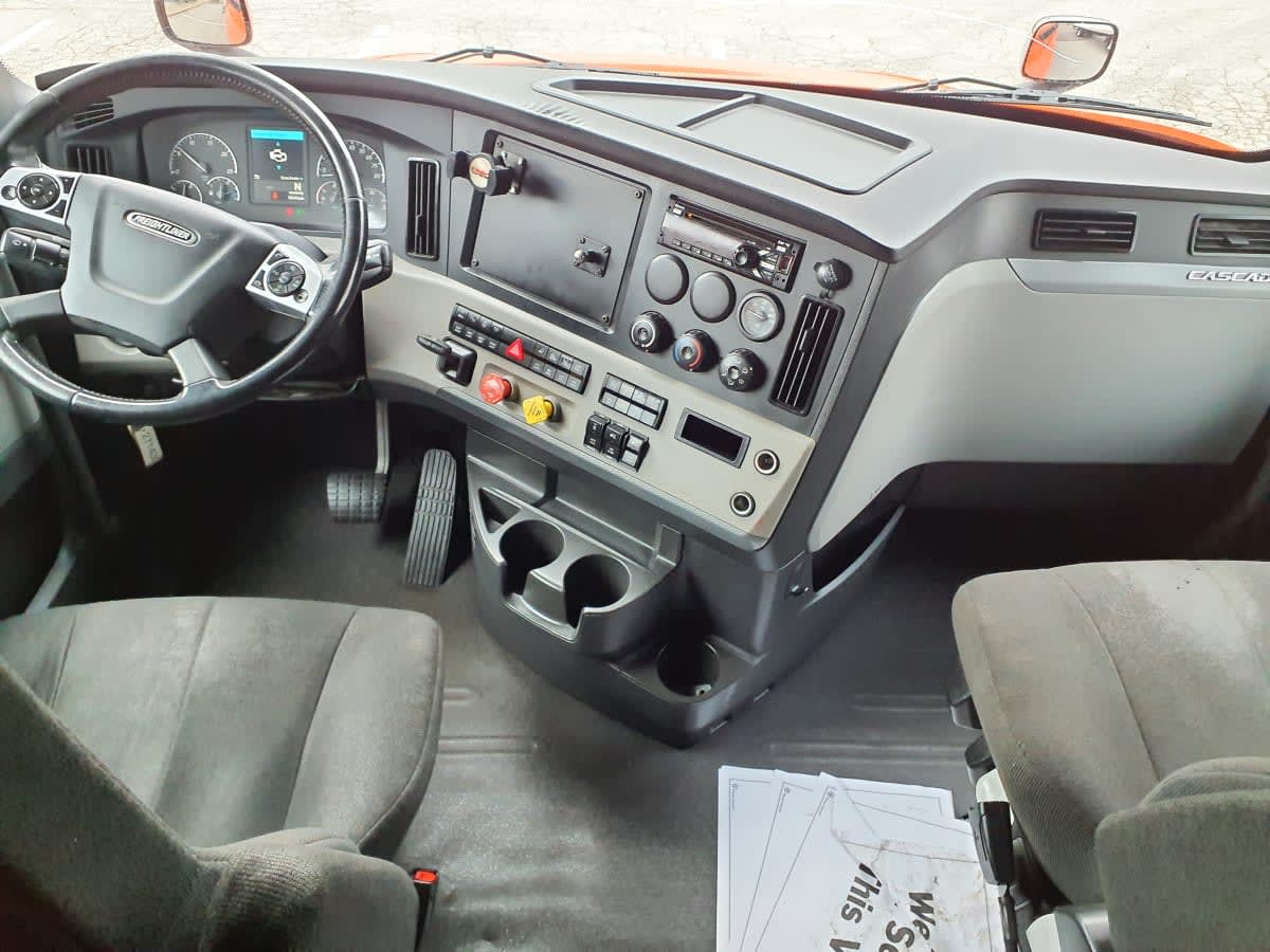 2020 Freightliner/Mercedes NEW CASCADIA PX12664 271435