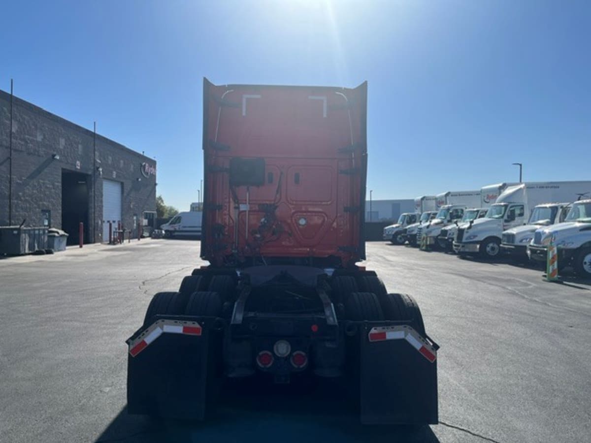 2020 Freightliner/Mercedes NEW CASCADIA PX12664 271447