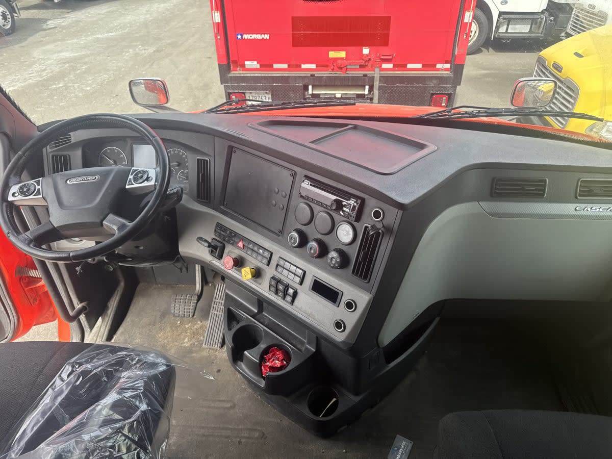 2020 Freightliner/Mercedes NEW CASCADIA PX12664 271450