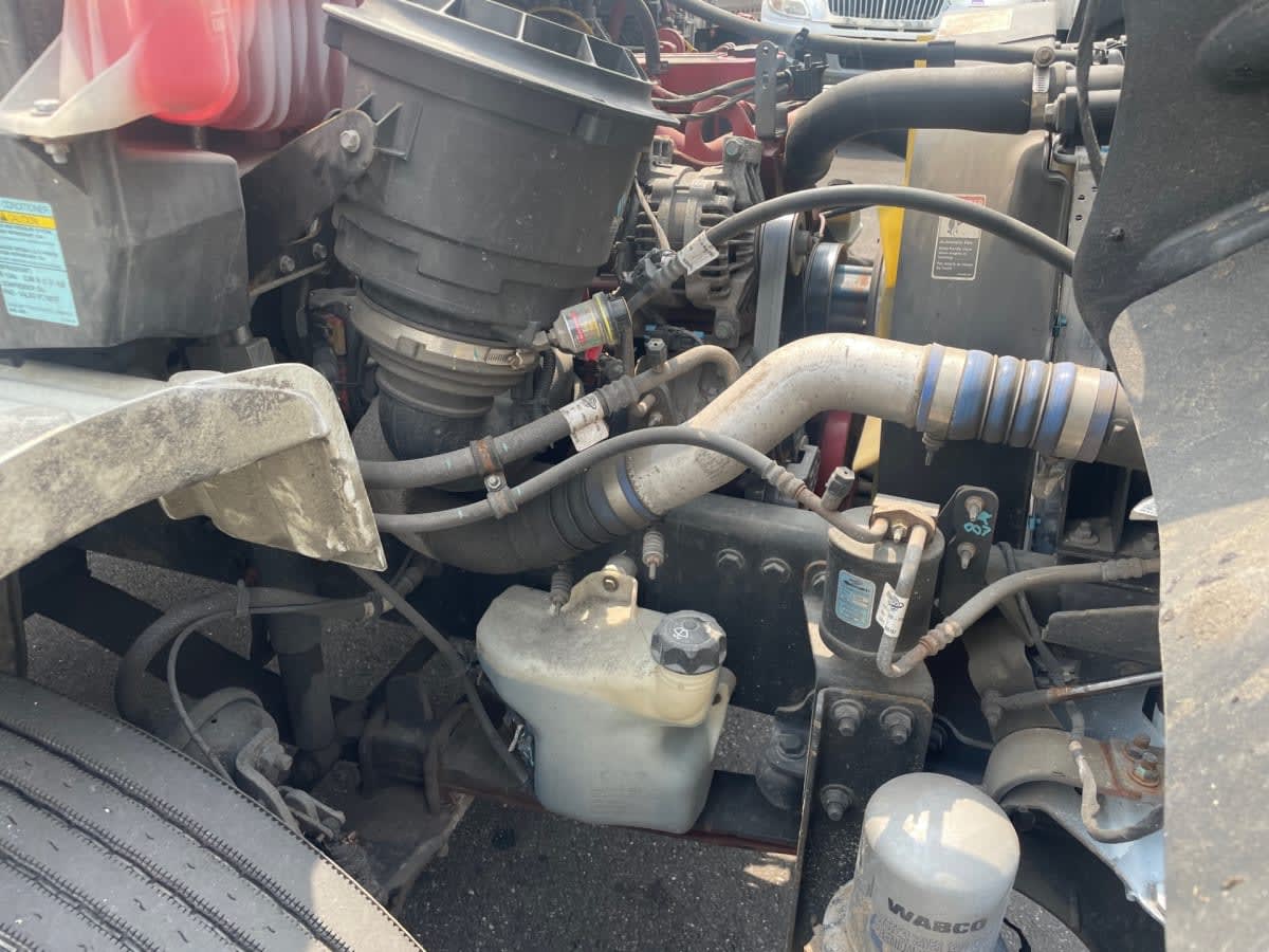 2020 Freightliner M2 106 271723