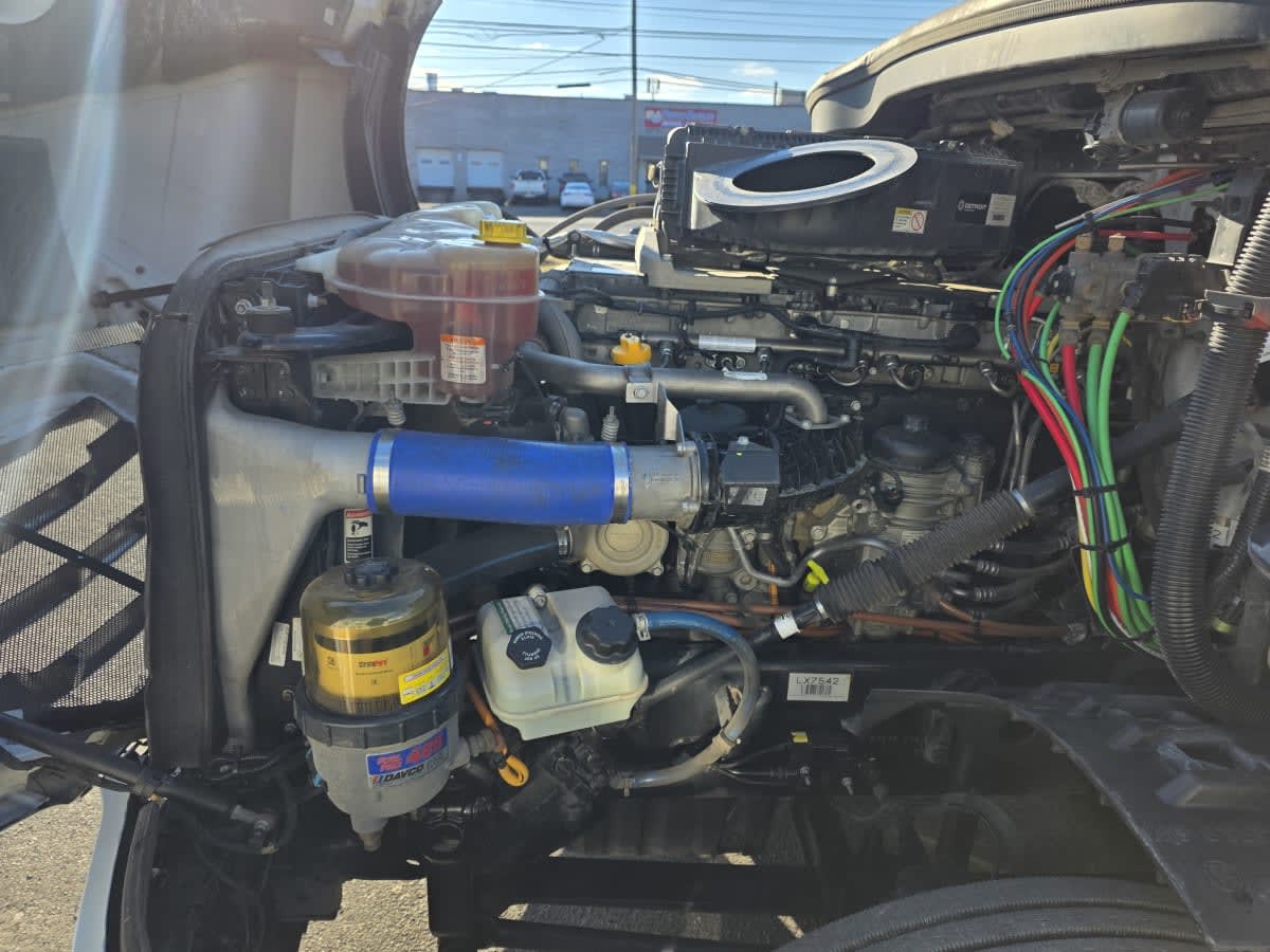 2020 Freightliner - image 9