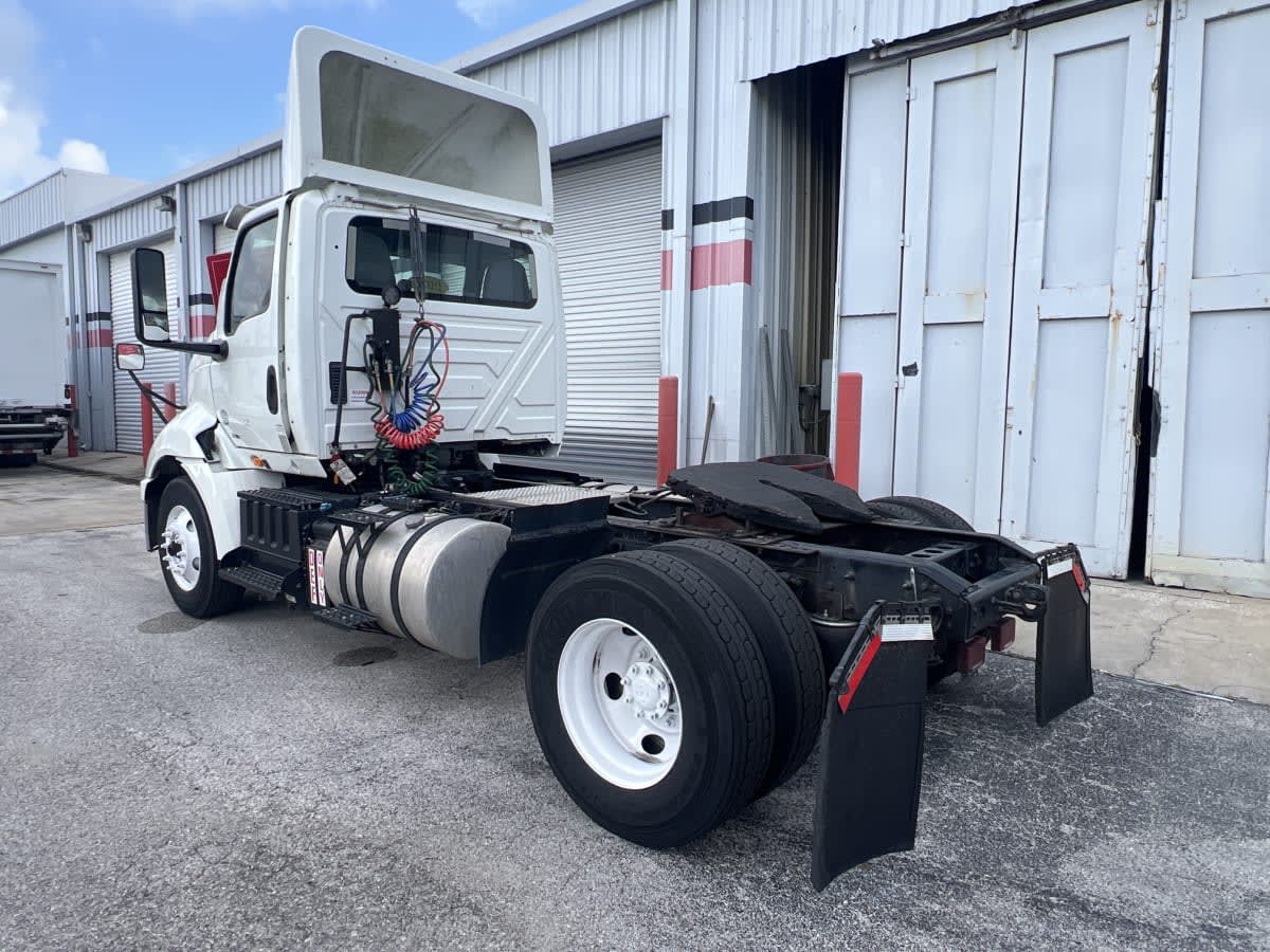 2020 International - image 6