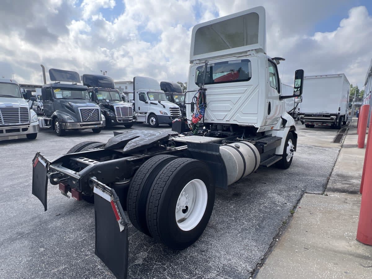 2020 International - image 4