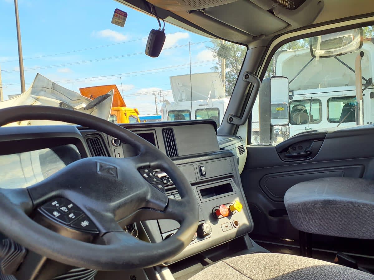 2020 International - image 7