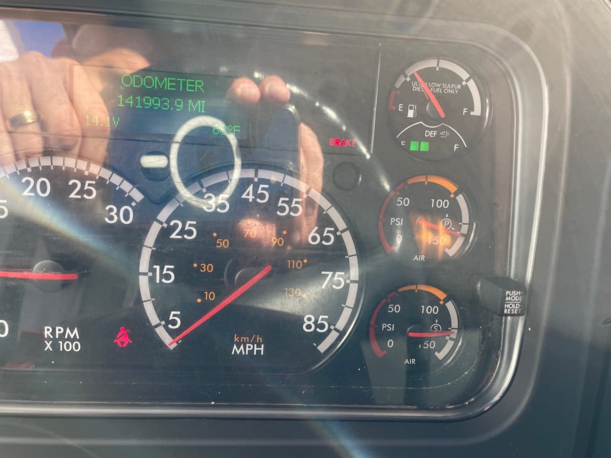 2020 Freightliner/Mercedes M2 106 271913