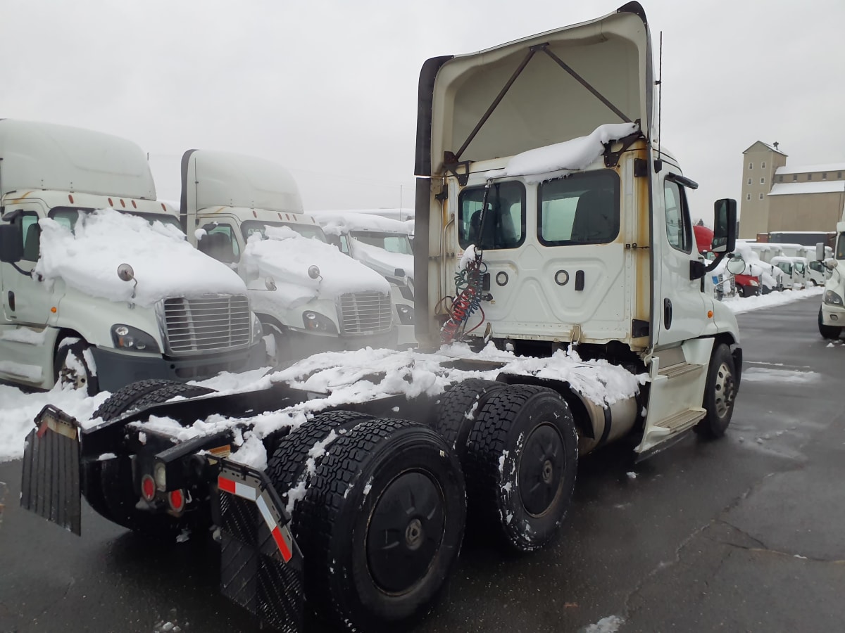 2020 Freightliner/Mercedes CASCADIA 125 272223