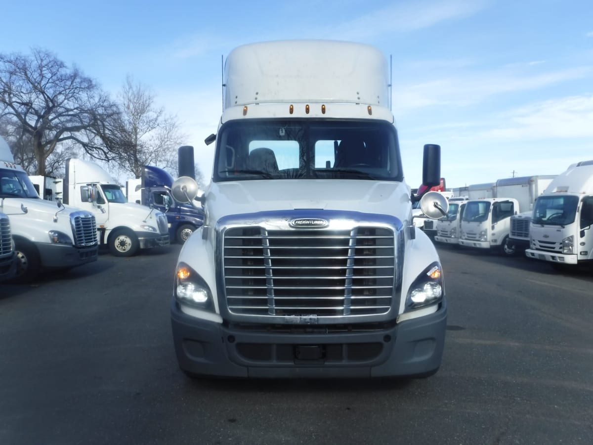 2020 Freightliner/Mercedes CASCADIA 125 272230