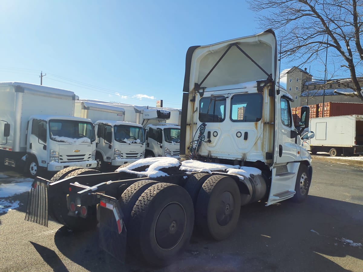 2020 Freightliner/Mercedes CASCADIA 125 272233