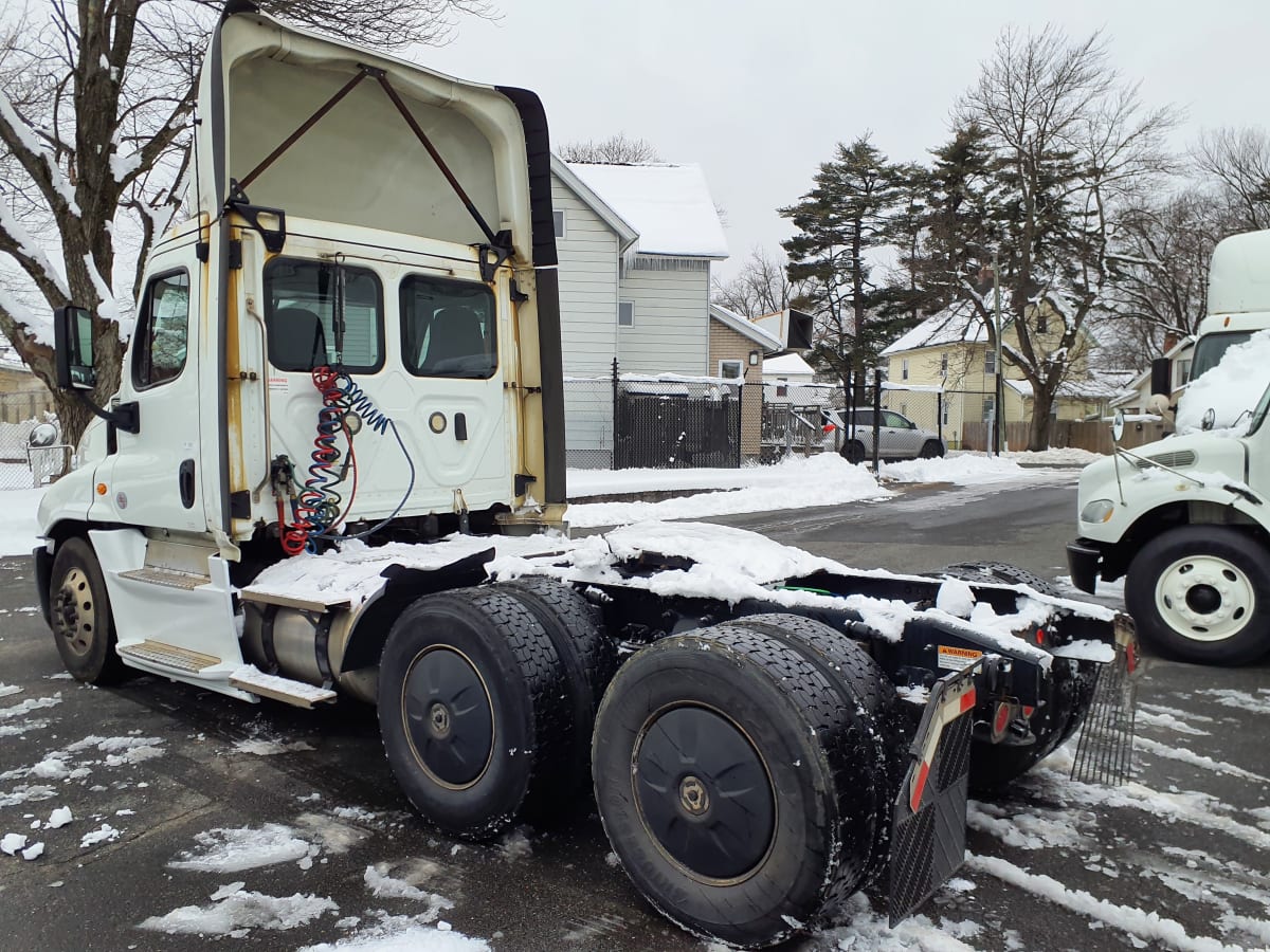 2020 Freightliner/Mercedes CASCADIA 125 272234