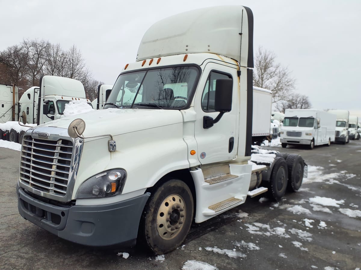 2020 Freightliner/Mercedes CASCADIA 125 272234