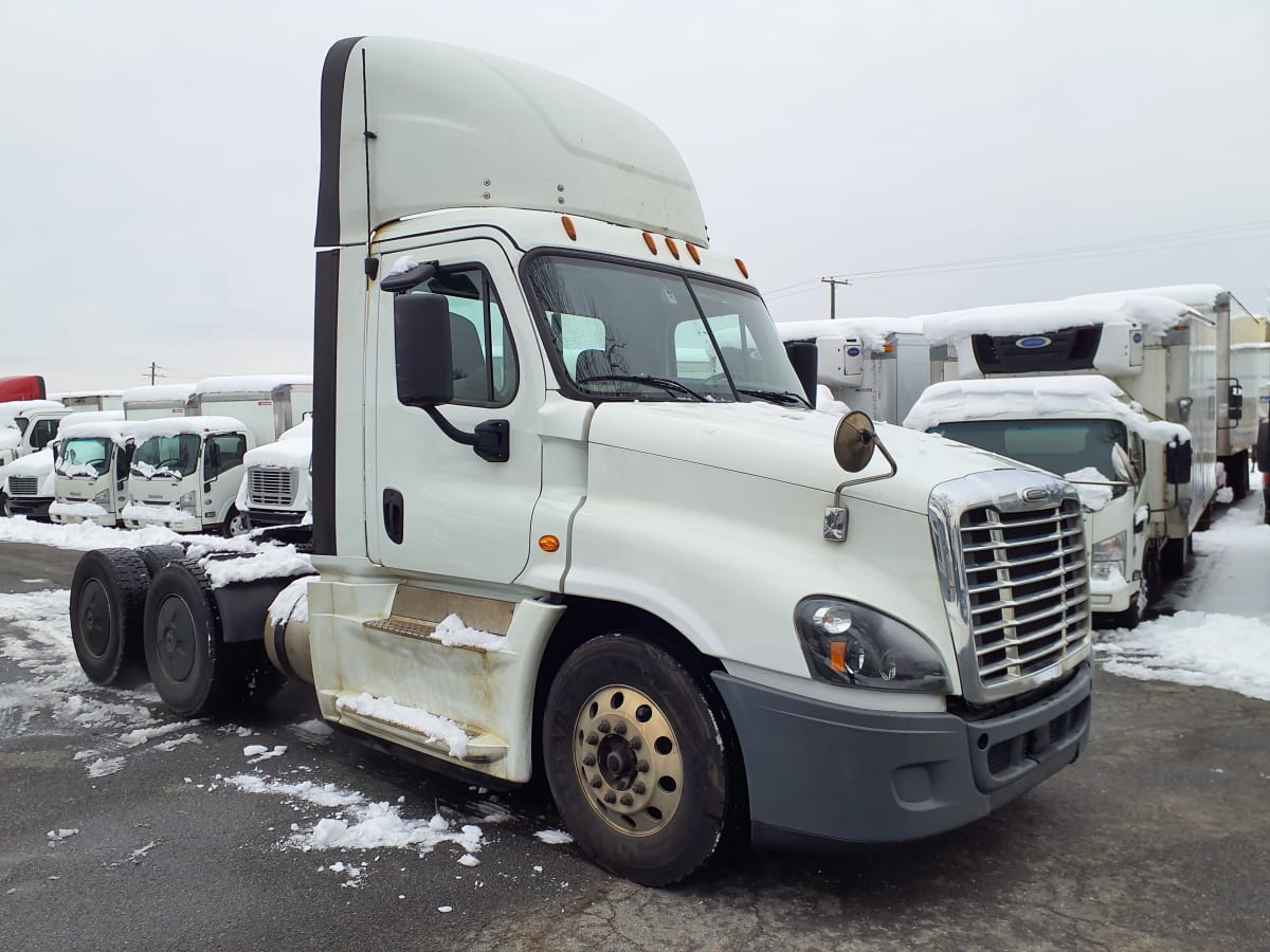 2020 Freightliner/Mercedes CASCADIA 125 272234