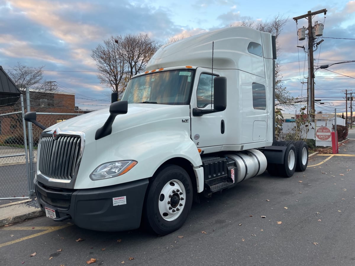 2020 Navistar International LT625 SLPR CAB 272480