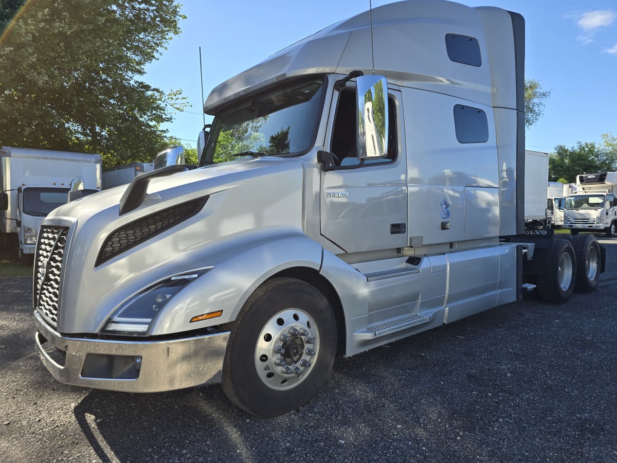 2020 Volvo VNL64T-760 272537