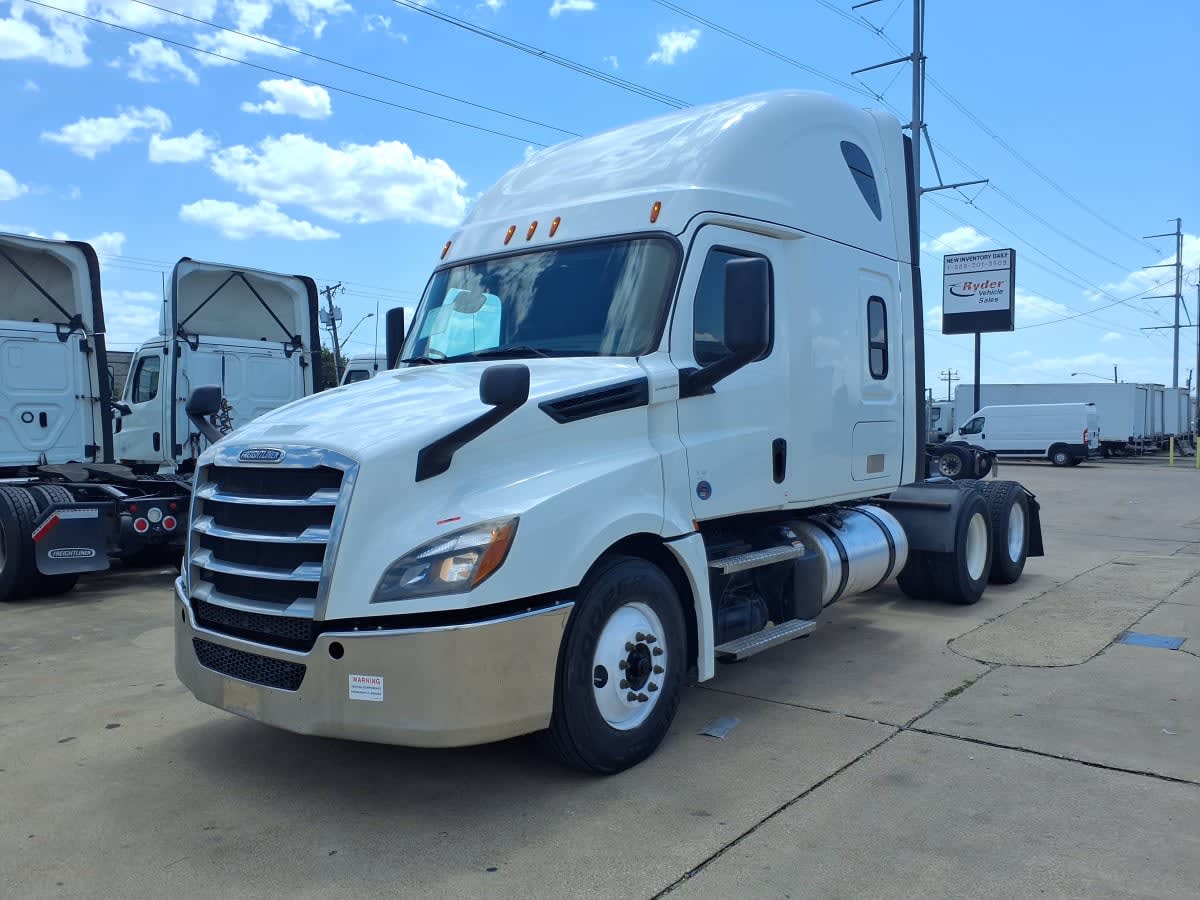 2020 Freightliner Cascadia