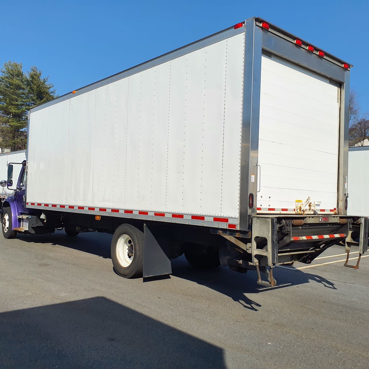 2020 Freightliner/Mercedes M2 106 272911