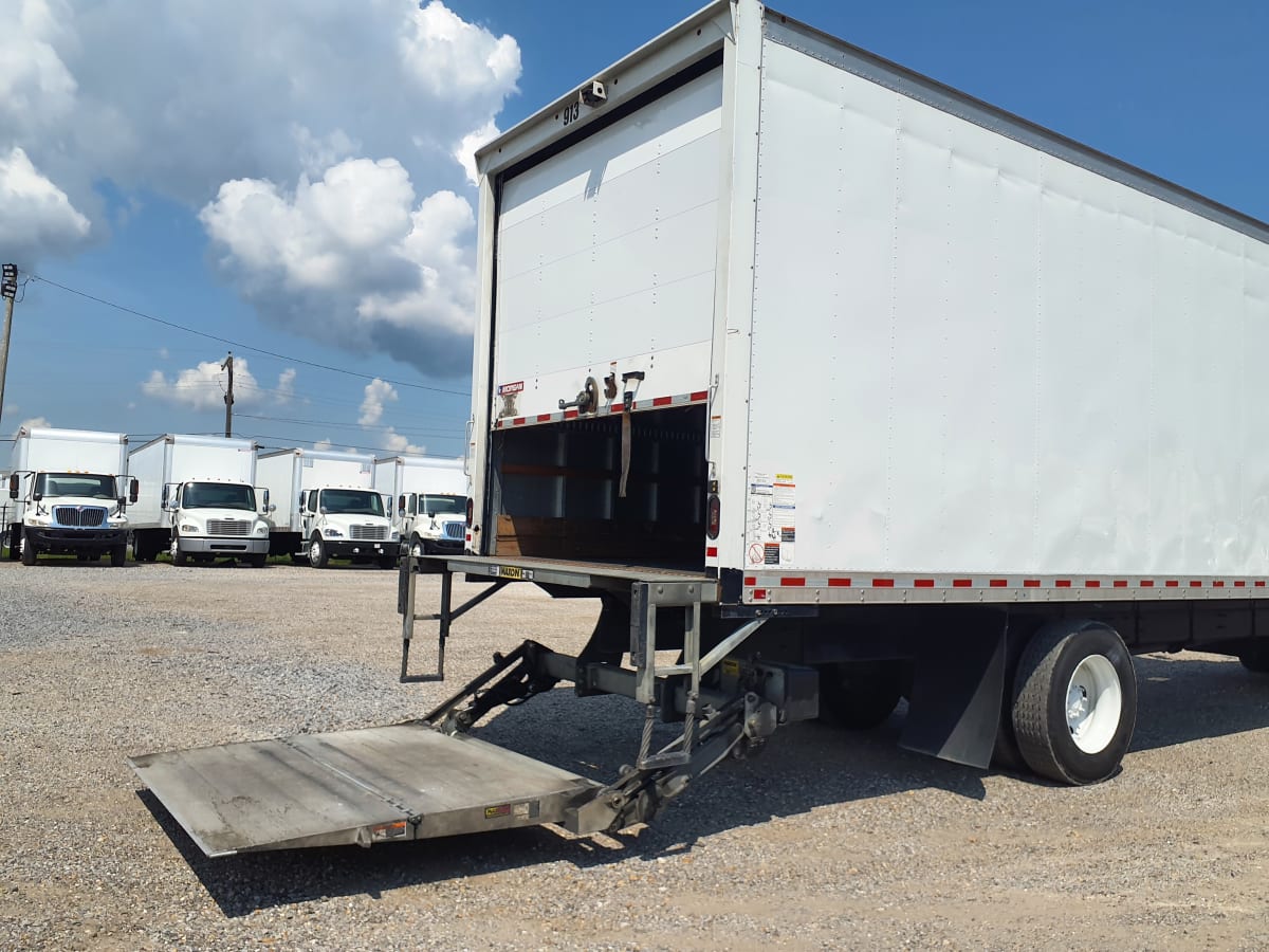 2021 Freightliner/Mercedes M2 106 272913