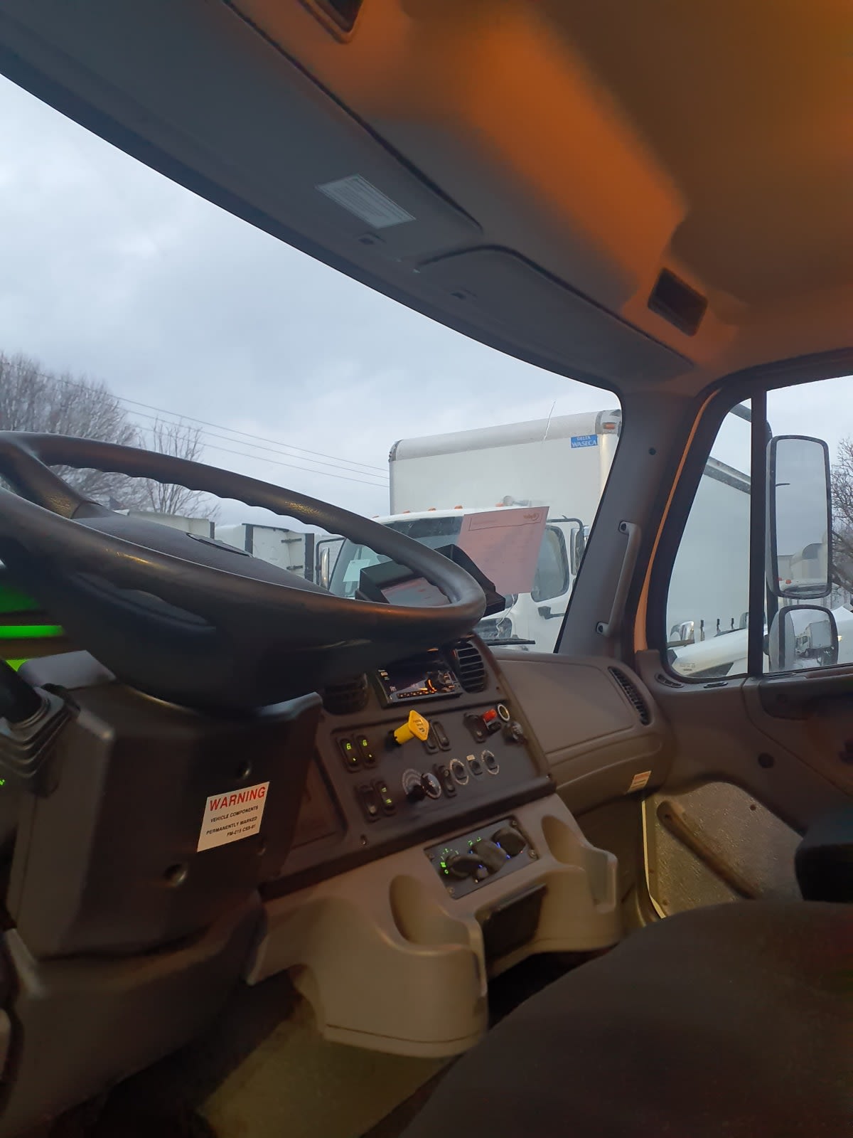 2020 Freightliner/Mercedes M2 106 272979