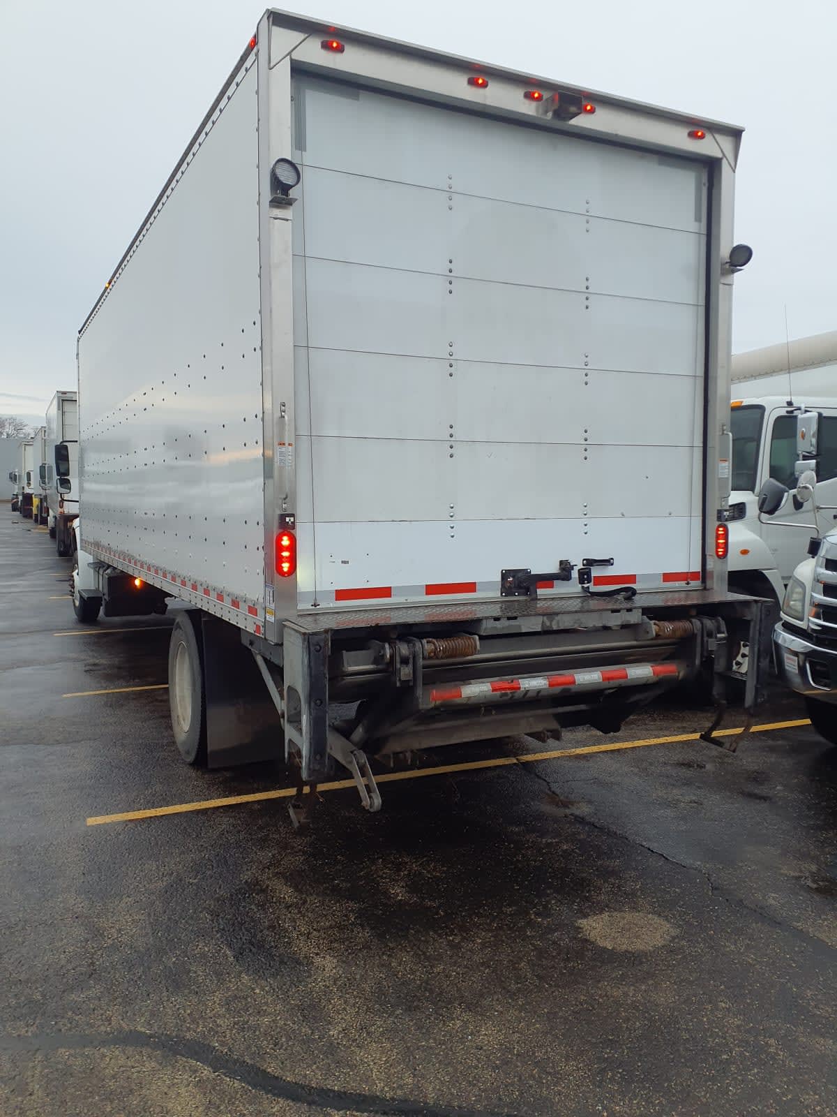 2020 Freightliner/Mercedes M2 106 272980