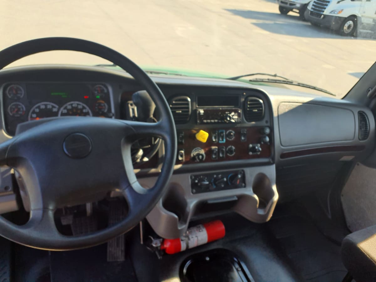 2020 Freightliner/Mercedes M2 106 273002