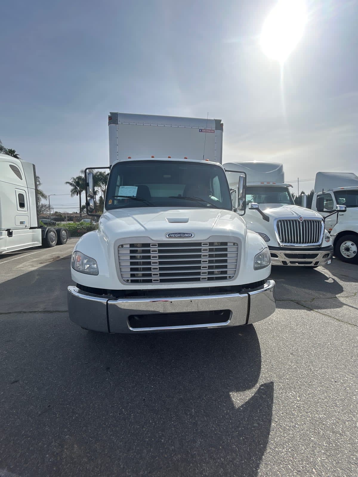2020 Freightliner/Mercedes M2 106 273015