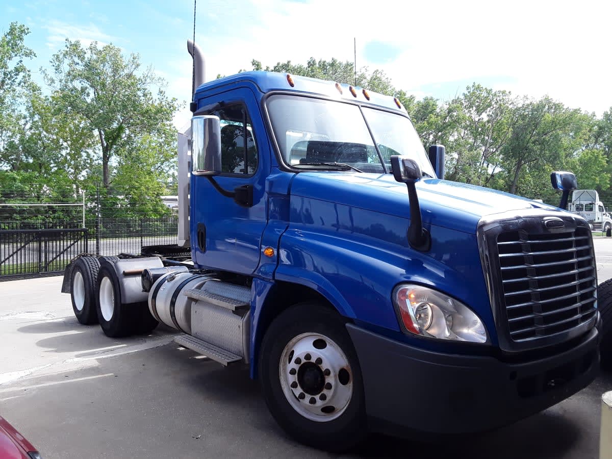 2020 Freightliner/Mercedes CASCADIA 125 273048
