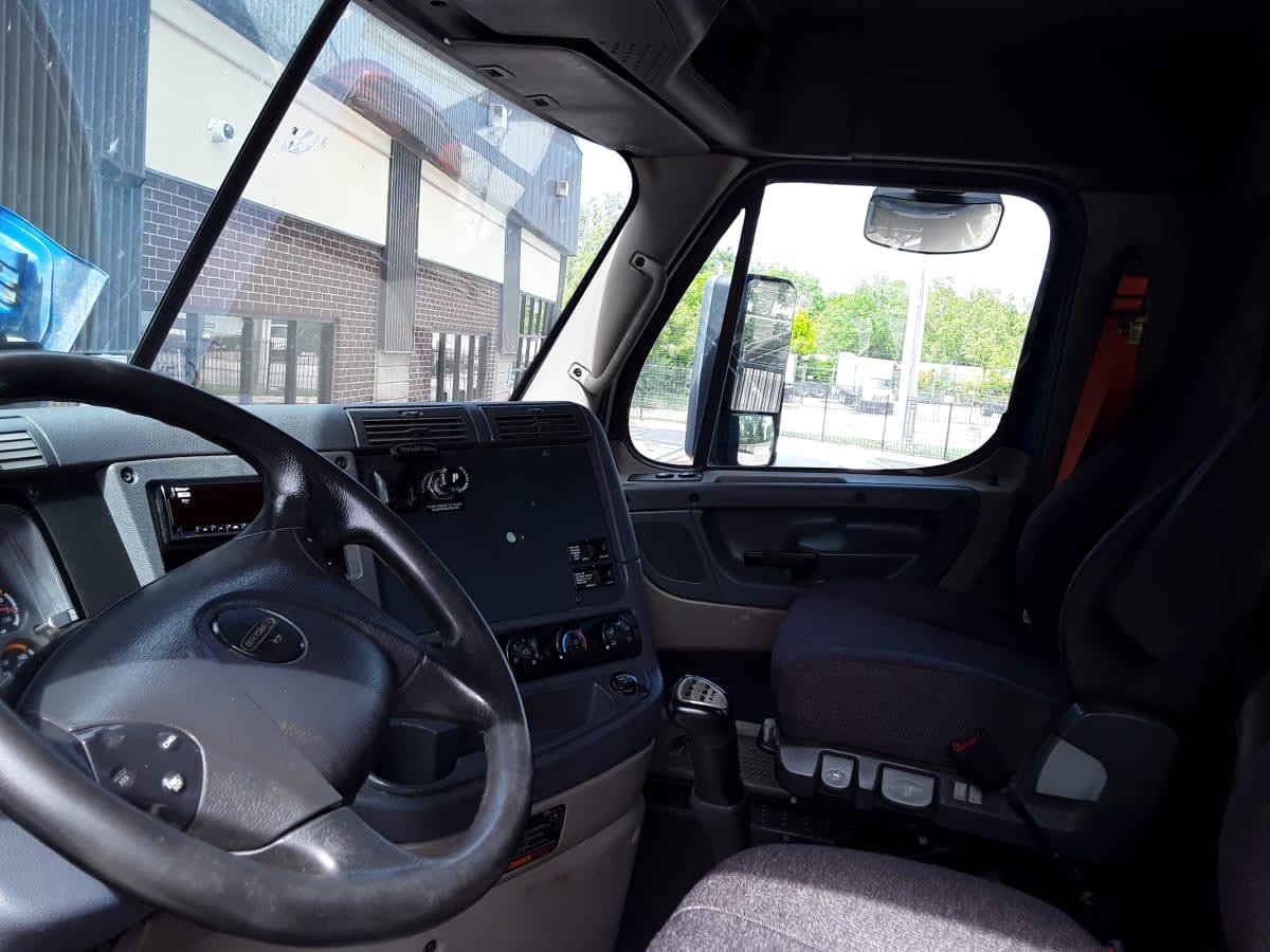 2020 Freightliner/Mercedes CASCADIA 125 273048