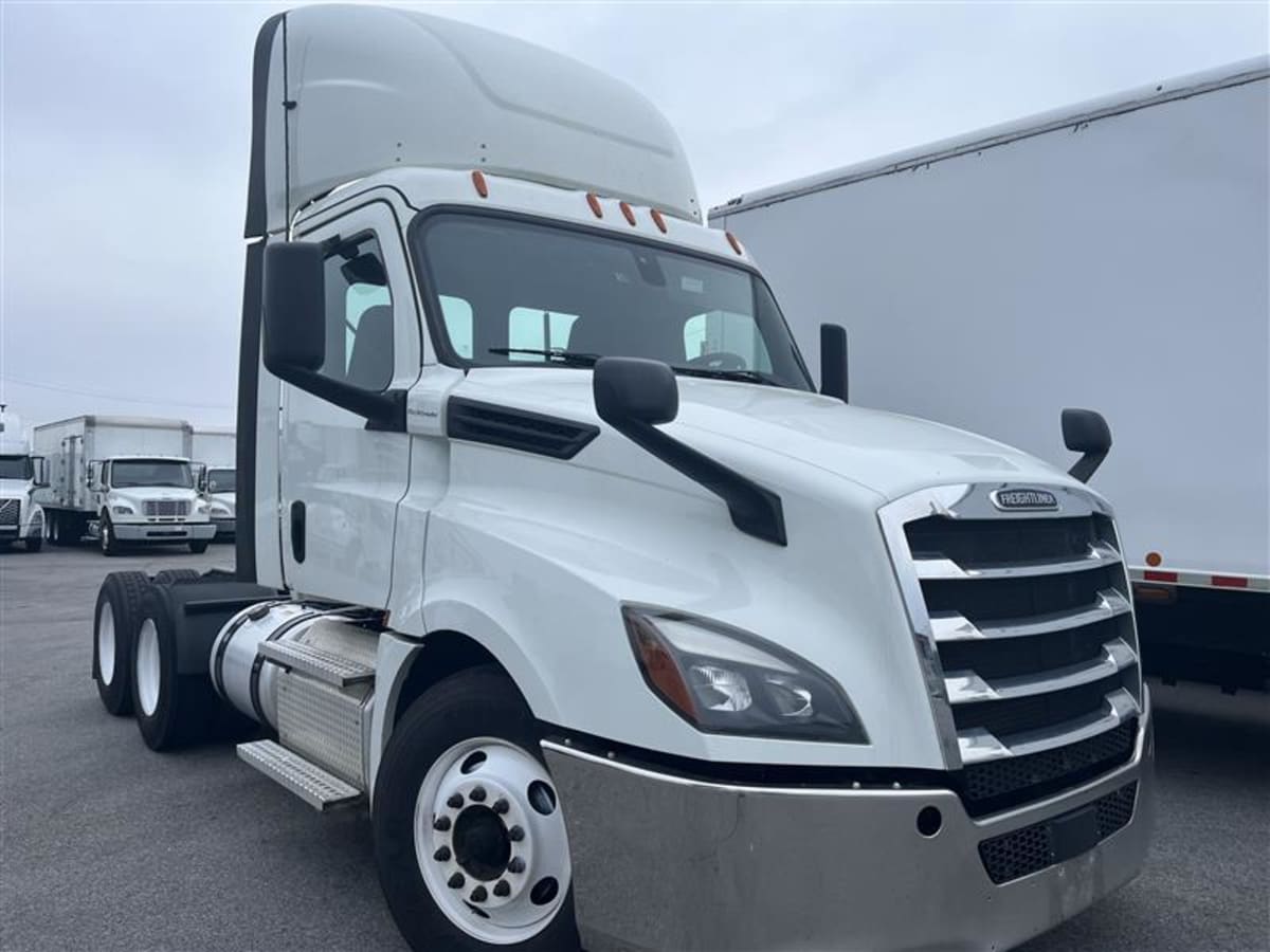 2020 Freightliner - image 3