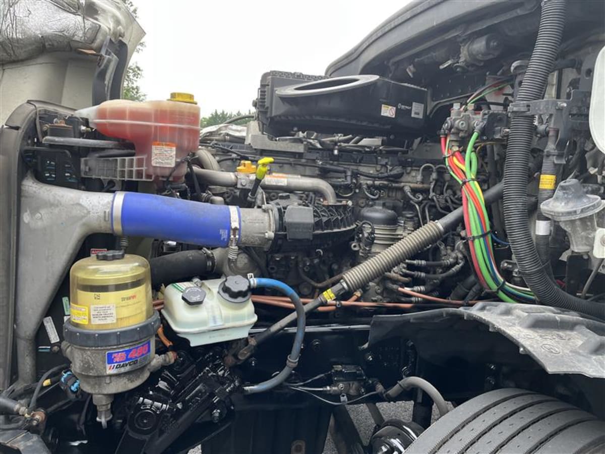 2020 Freightliner - image 8