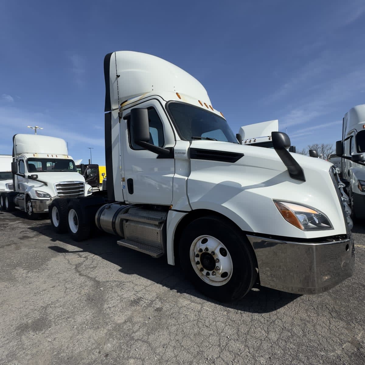 2020 Freightliner - image 3