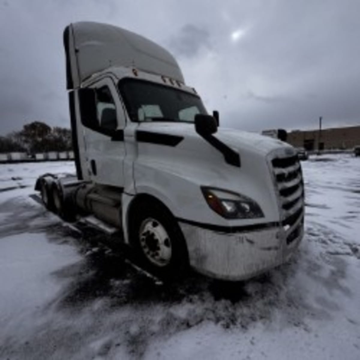 2020 Freightliner - image 3