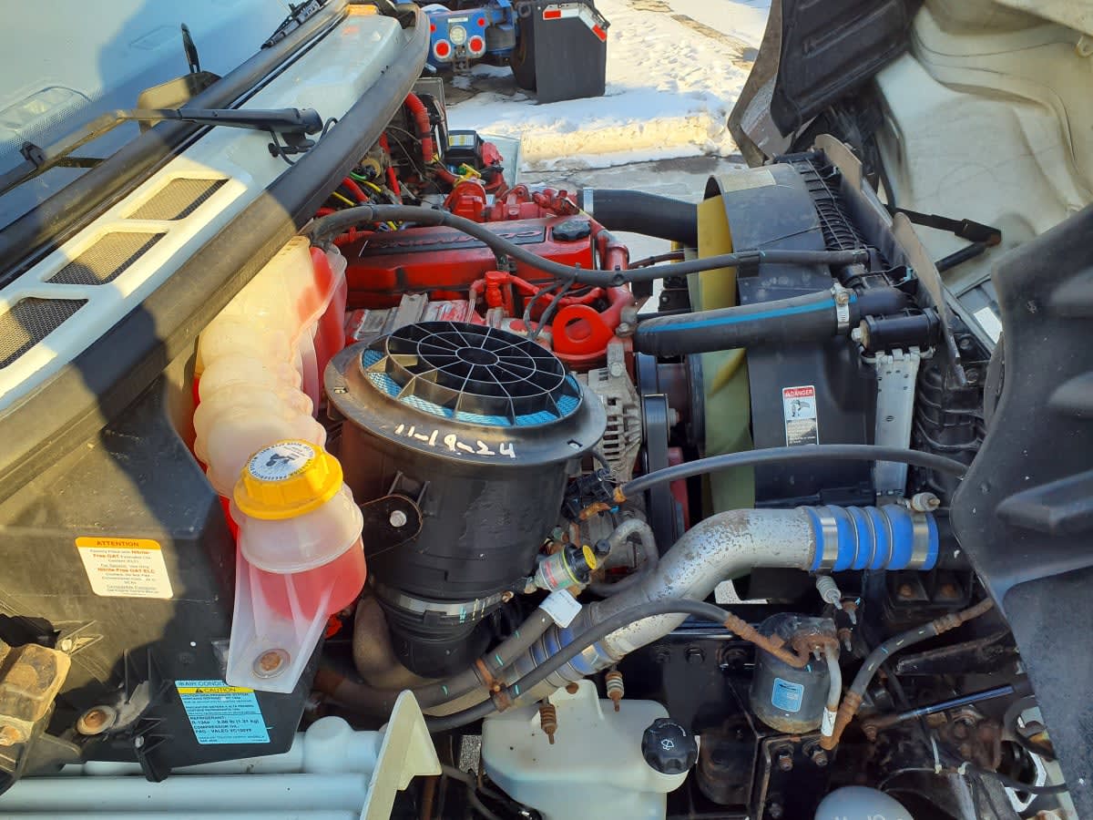 2020 Freightliner/Mercedes M2 106 273120