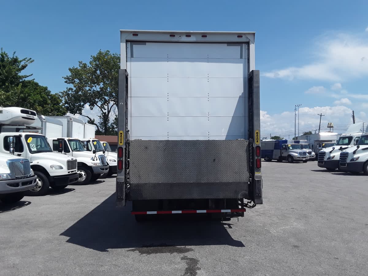 2020 Freightliner M2 106 273123
